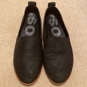Almost new Sorel Ella shoes